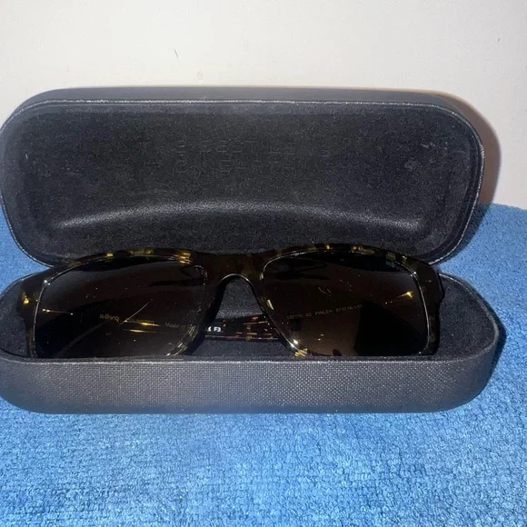 Revo Finley Tortoise Sunglasses with Brown Lenses hard case